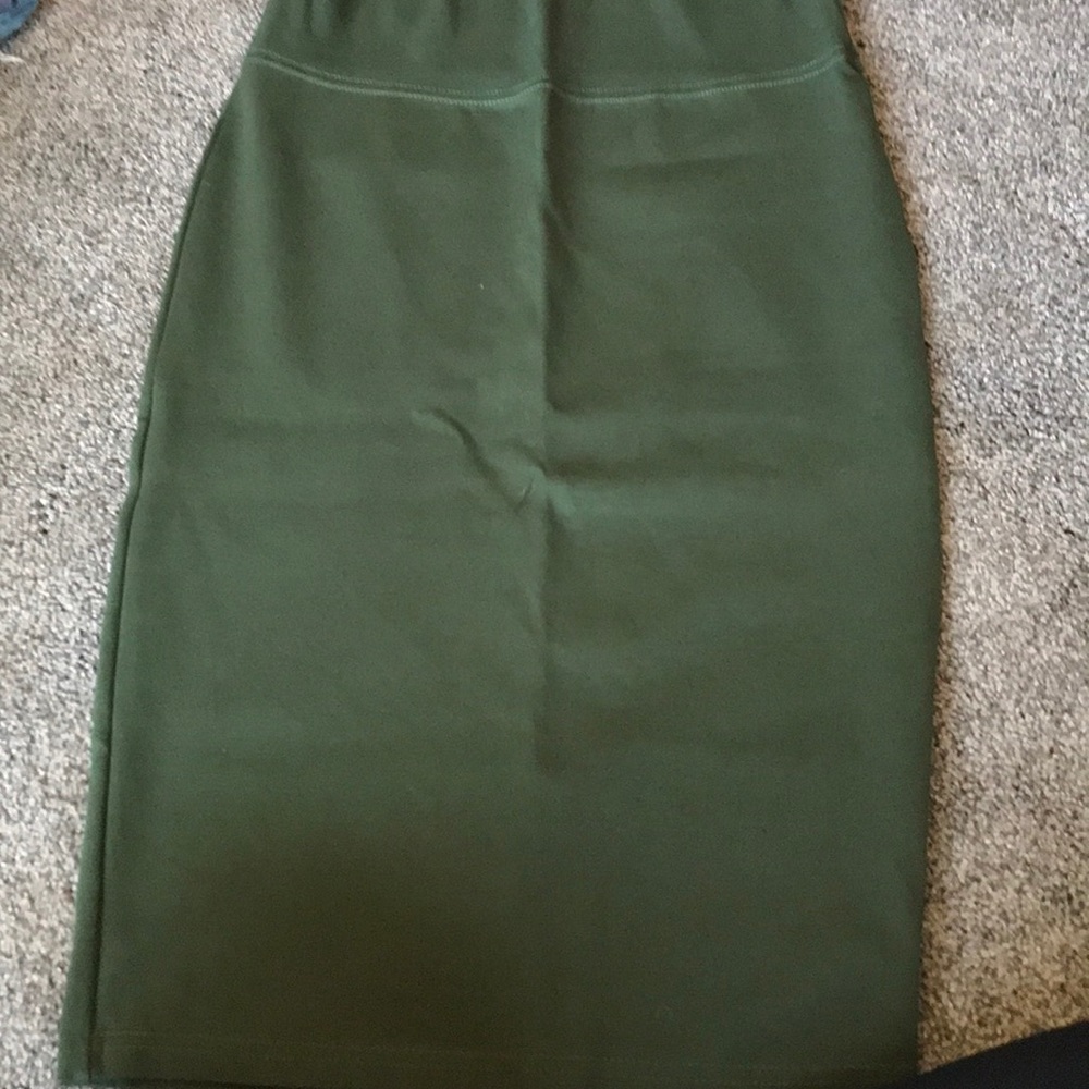 Green pencil skirt